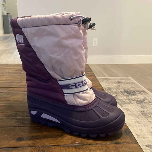 Sorel‎ Insulated Winter Boots with Rubber Sole women’s size 6 - Picture 1 of 10